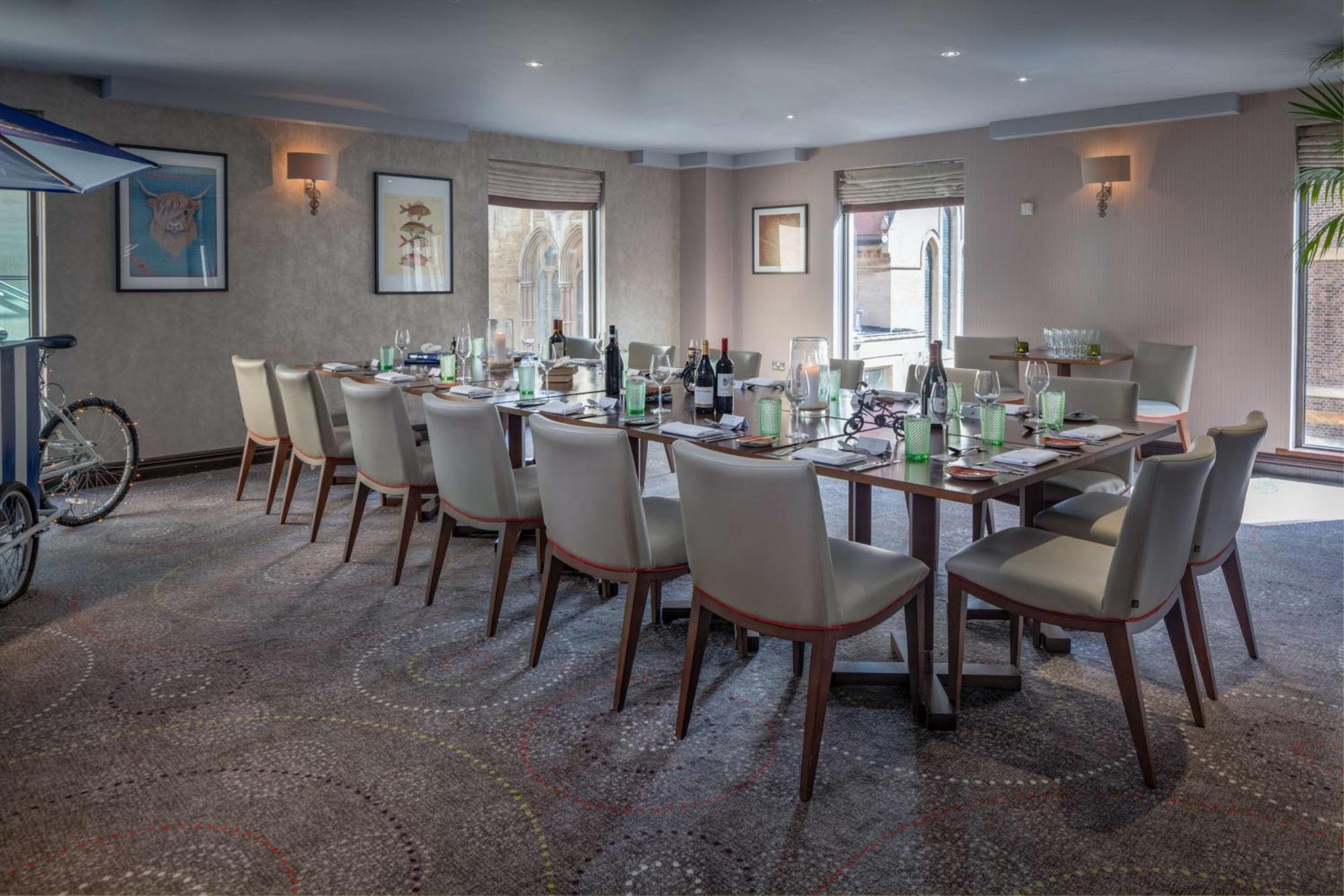 Hilton Cambridge City Centre Экстерьер фото