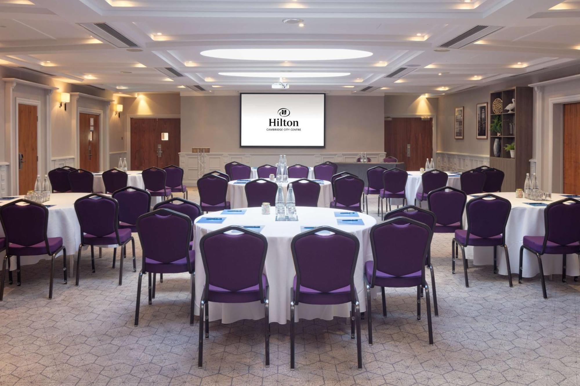 Hilton Cambridge City Centre Экстерьер фото