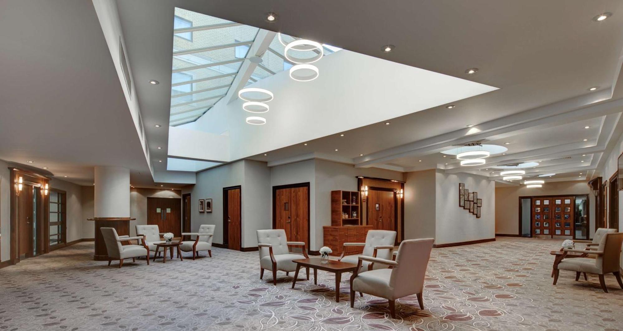 Hilton Cambridge City Centre Экстерьер фото
